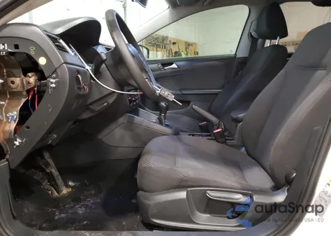 2014 Volkswagen Jetta Base z USA, uszkodzony, nr VIN 3VW1K7AJ9EM381167